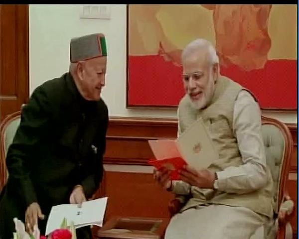 वीरभद्र सिंह ने पीएम मोदी से मुलाकात की