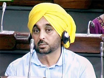 लोकसभा में पीएम ने आप सदस्य भगवंत मान को पिलाया पानी
