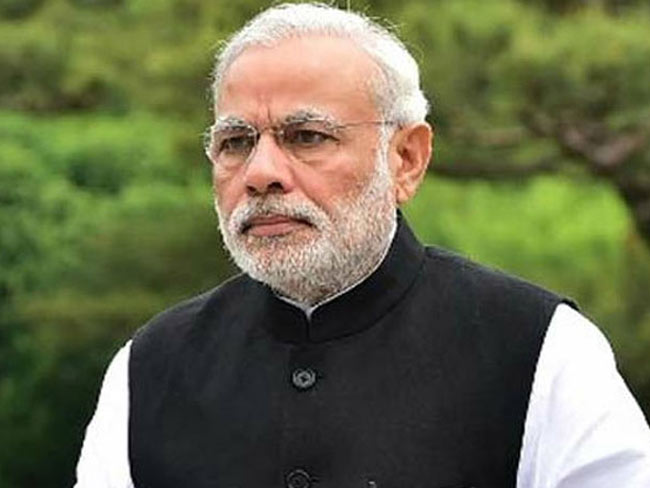 मॉस्को: राष्ट्रगान के धुन के बीच चले पड़े मोदी