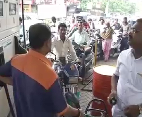 छत्तीसगढ़: राज्य सरकार ने लगाया पेट्रोल-डीजल पर अतिरिक्त कर