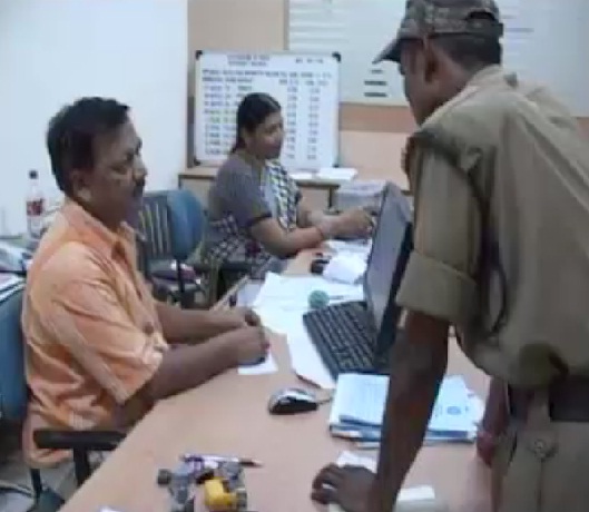 तीन दिनों तक राष्ट्रीयकृत बैंककर्मी हड़ताल पर