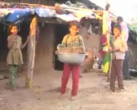 डॉगी का नाम राशन कार्ड में शामिल करने की मांग