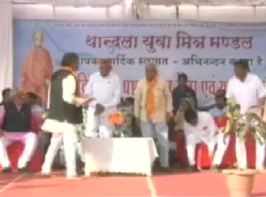 झाबुआ: युवा उत्सव के समापन कार्यक्रम शामिल हुए गृहमंत्री बाबूलाल गौर