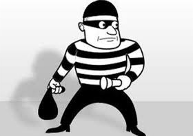 हावड़ा-मुंबई ट्रेन के चार बोगियों में हुई चोरी