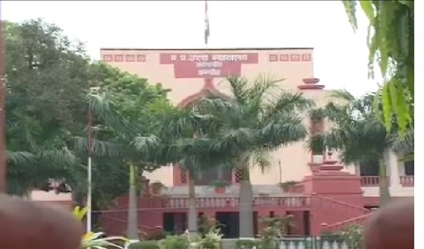 भोजशाला में पूजन और नमाज के कार्यक्रम के खिलाफ याचिका