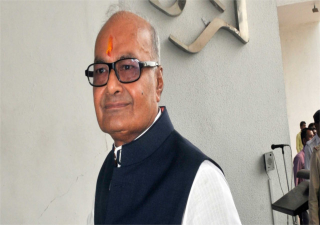 वित्त मंत्री जयंत मलैया की बैठक में कांग्रेस विधायक समर्थकों का हंगामा