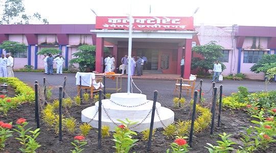 सरपंचों से बकाए राशि की वसूली में छूटे शासन के पसीने