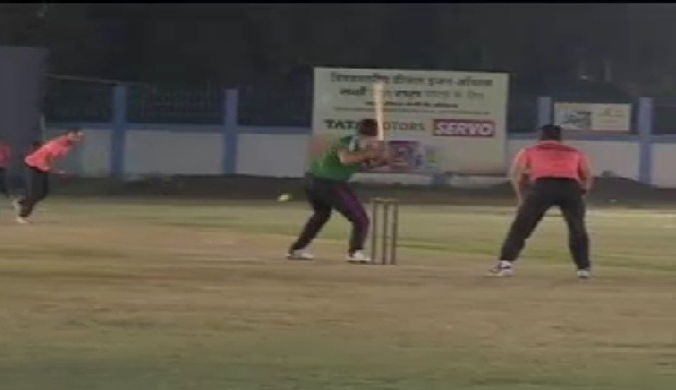 नवदुनिया प्रीमियर लीग: बुधवार को चार मैच खेले गए