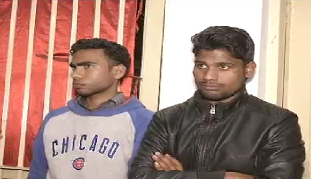 फेसबुक पर दोस्ती करनी इन युवकों को पड़ी महंगी