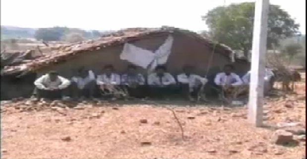 कलयुगी बेटी ने की पिता की हत्या
