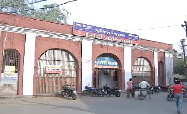दहेज के नामपर बहू के खिलाफ धोखाधड़ी का केस दर्ज