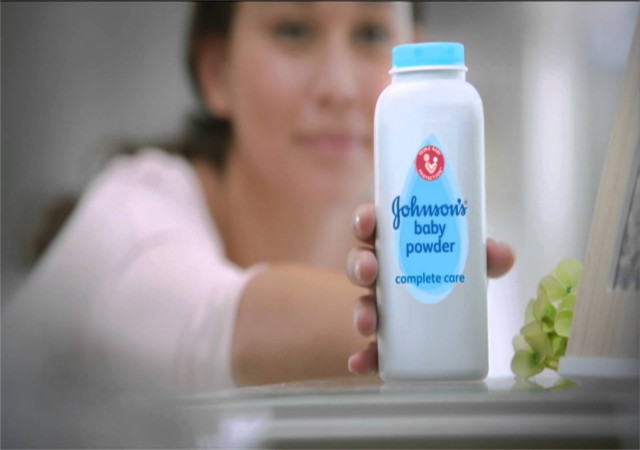 ‘जॉन्सन एंड जॉन्सन’ बेबी पाउडर को परीक्षण के लिए प्रयोगशाला भेजा