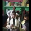 जनता को गंगा जल से नहला कर ली गई  वोट डालने की कसम,देखिए वीडियो