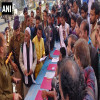 वोटिंग के दौरान कई जगहों पर विवाद, बीजेपी कार्यकर्ता ने चुनाव बाद देख लेने की दी धमकी, फर्जी मतदान भी