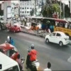 अनियंत्रित बस की चपेट में आने से 1 की मौत, 3 घायल,चालक हिरासत में