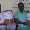 जेब में न तो पैसा, न नल में पानी, नारे के साथ मटकी में चिल्हर लेकर नामांकन के लिए पहुंचे उम्मीदवार