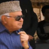 फारूक अब्दुल्ला बोले- देखता हूं कौन धारा 370 खत्म कर जम्मू कश्मीर में भारत का झंडा खड़ा करेगा