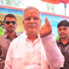 सीएम भूपेश बघेल ने किया मतदान, लोगों से की मतदान करने की अपील