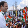 कांग्रेस कार्यकर्ताओं ने छोड़ा तो बेहोश महिला को लेकर दौड़ पड़ी लेडी पुलिस, राहुल गांधी की सभा में हो गई थी बेसुध