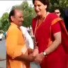 प्रियंका गांधी ने काफिला रोक मोदी के नारे लगाने वालों से मिलाया हाथ, शुभकामनाएं भी दी.. देखें