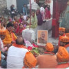 मोदी को फिर से प्रधानमंत्री देखने किया जा रहा यज्ञ, समर्थकों ने लगाए उनके नाम के जयकारे