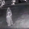 महिला के कपड़े पहनकर आधी रात दहशत फैलाता था युवक, सीसीटीवी में कैद हुई करतूत.. देखिए