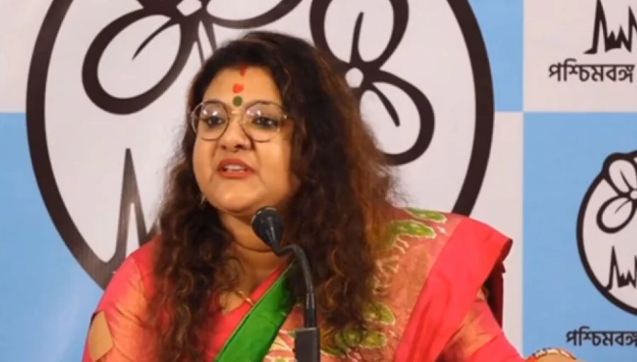 TMC में शामिल हुईं भाजपा सांसद सौमित्र खान की पत्नी,  नाराज पति तलाक देने की तैयारी में