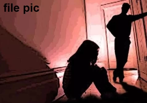 16 साल की नाबालिग से दुष्कर्म! घर में काम करने वाली लड़की को अकेला पाकर युवक ने बनाया हवस का शिकार