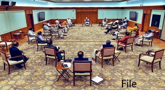 पीएम नरेंद्र मोदी और कैबिनेट मंत्रियों के बीच हो रही अहम बैठक, मंत्रिमंडल विस्तार को लेकर अटकलों का बाजार गर्म